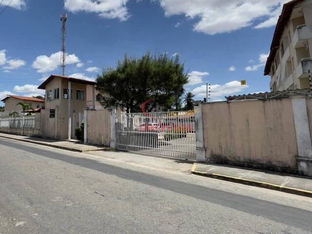 Apartamento usado para Venda em Fortaleza - 1