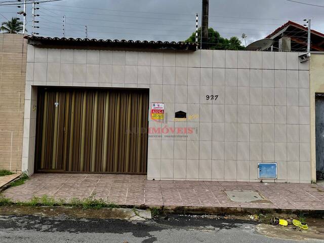 Casa usada para Locação em Fortaleza - 1