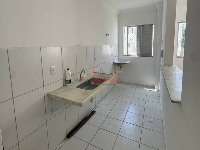 Apartamento usado para Venda em Fortaleza - 4